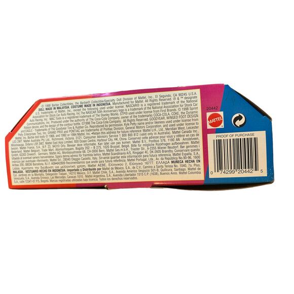 1998 50th Anniversary NASCAR Barbie Collector's Edition 20442 NEW - Picture 9 of 10